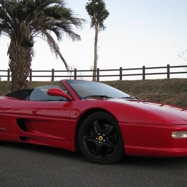 大分でイタリア車の販売店をお探しなら当店へお任せください